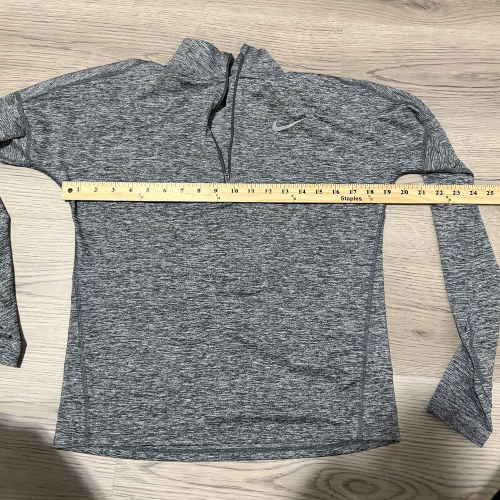 Nike Running DRI-FIT Women’s Athletic Long Sleeve Heathered Gray Shirt Size S - Picture 7 of 7